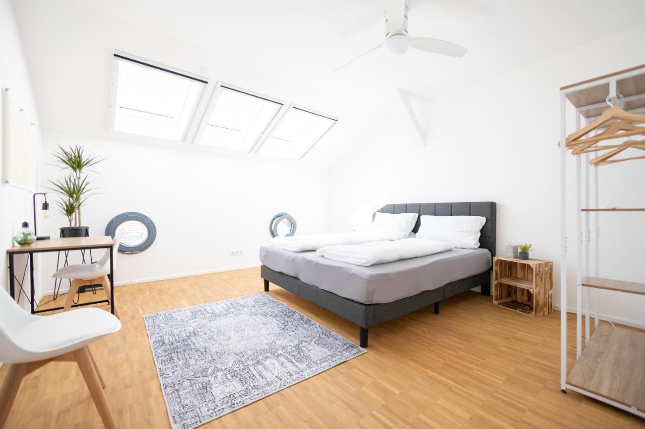 Ko-Living - Captain'S Suite - Altstadt - Mit Kueche, Smart Tv & Balkon - 6P Halle  ภายนอก รูปภาพ