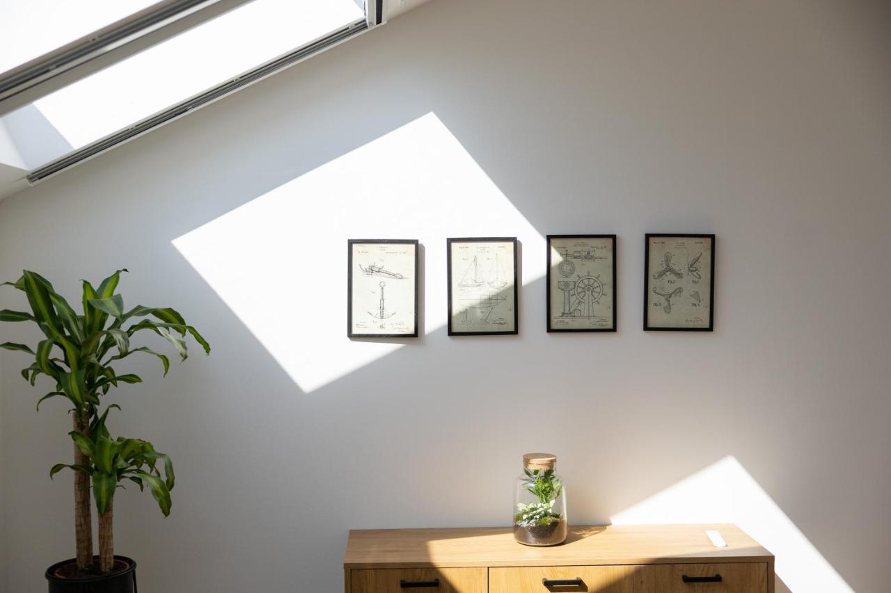 Ko-Living - Captain'S Suite - Altstadt - Mit Kueche, Smart Tv & Balkon - 6P Halle  ภายนอก รูปภาพ