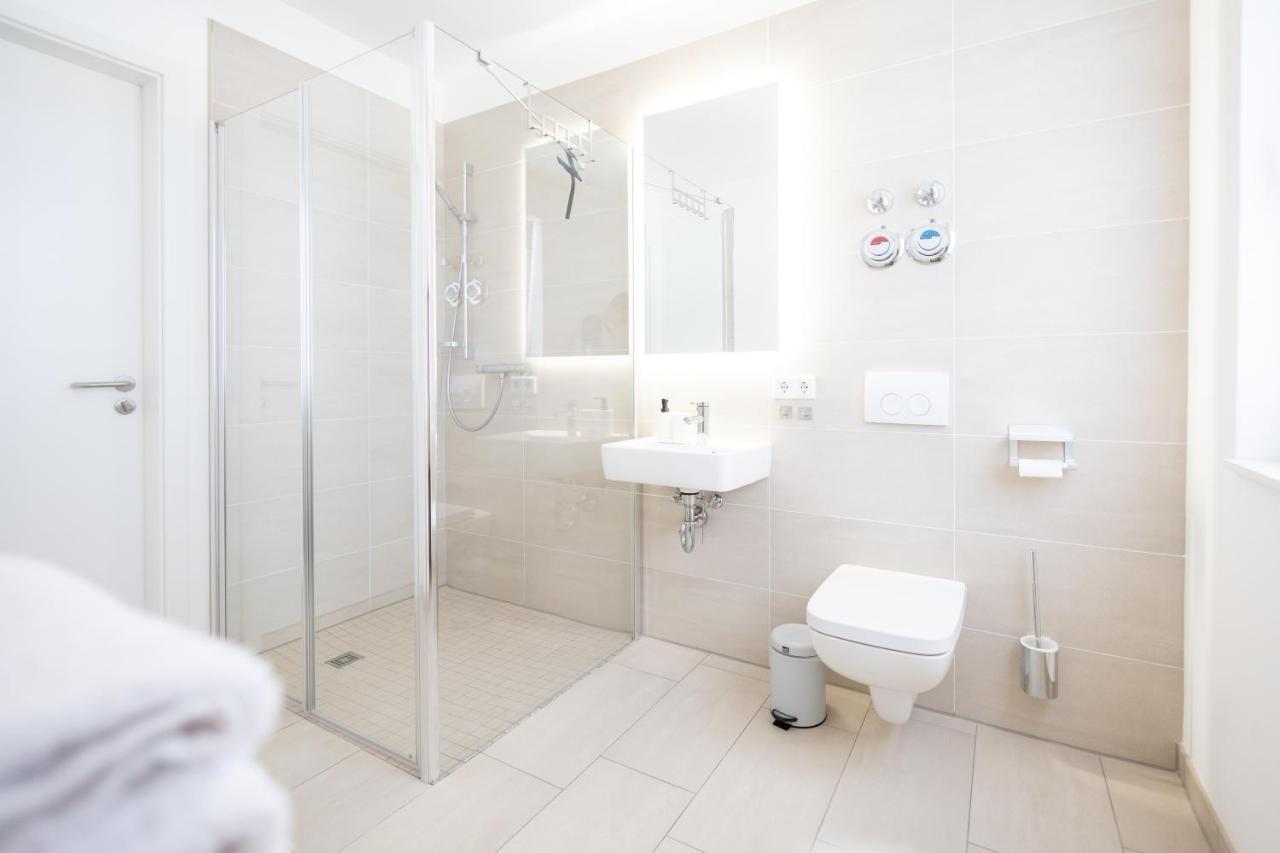 Ko-Living - Captain'S Suite - Altstadt - Mit Kueche, Smart Tv & Balkon - 6P Halle  ภายนอก รูปภาพ